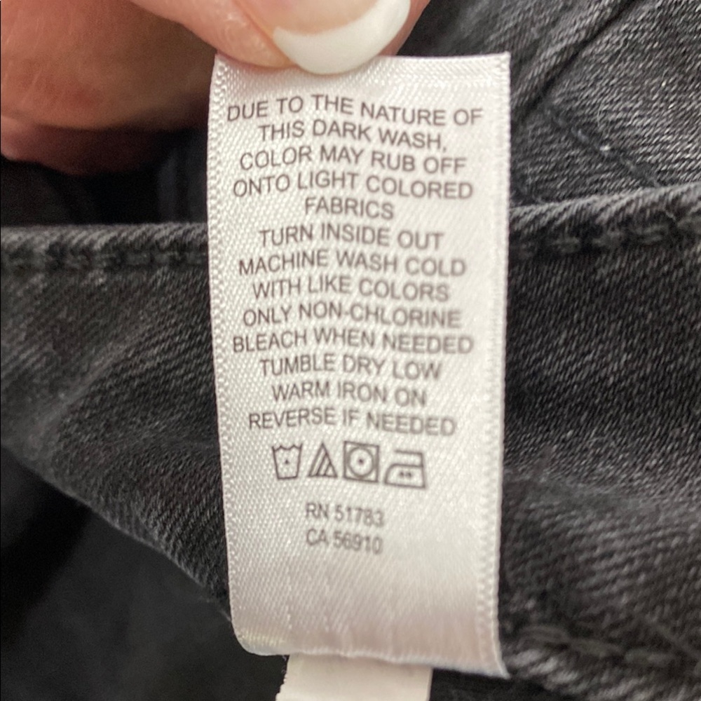 Maurices Black Cropped Jeans - Picture 4 of 14